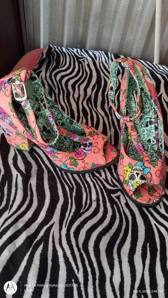 Pink Skull High Heel