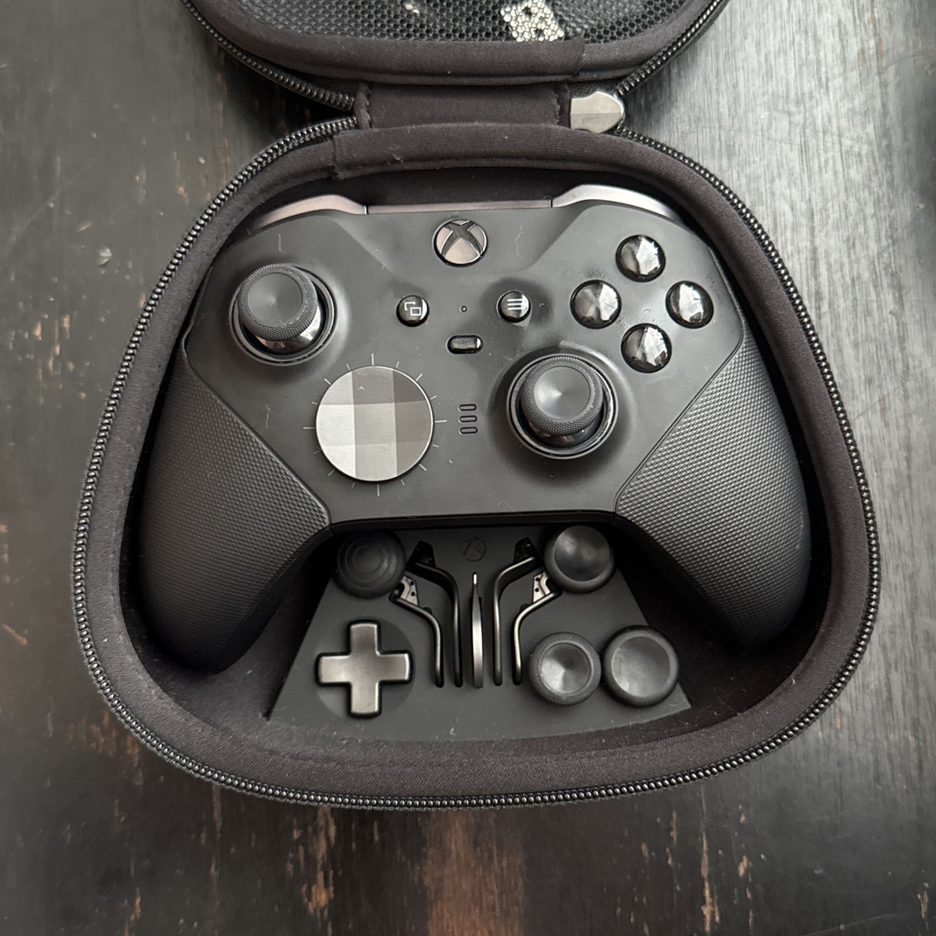 XBOX Elite wireless controller 2