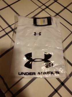 New white shirt Under Armour