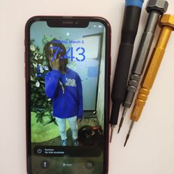 ALL IPHONES & SAMSUNG PHONES REPAIR