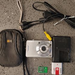 Vintage Sony Cybershot DSC-W50