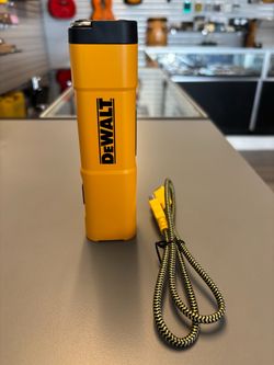 Dewalt Flashlight