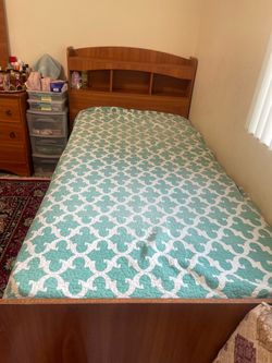 Three Twin size bed with the mattress