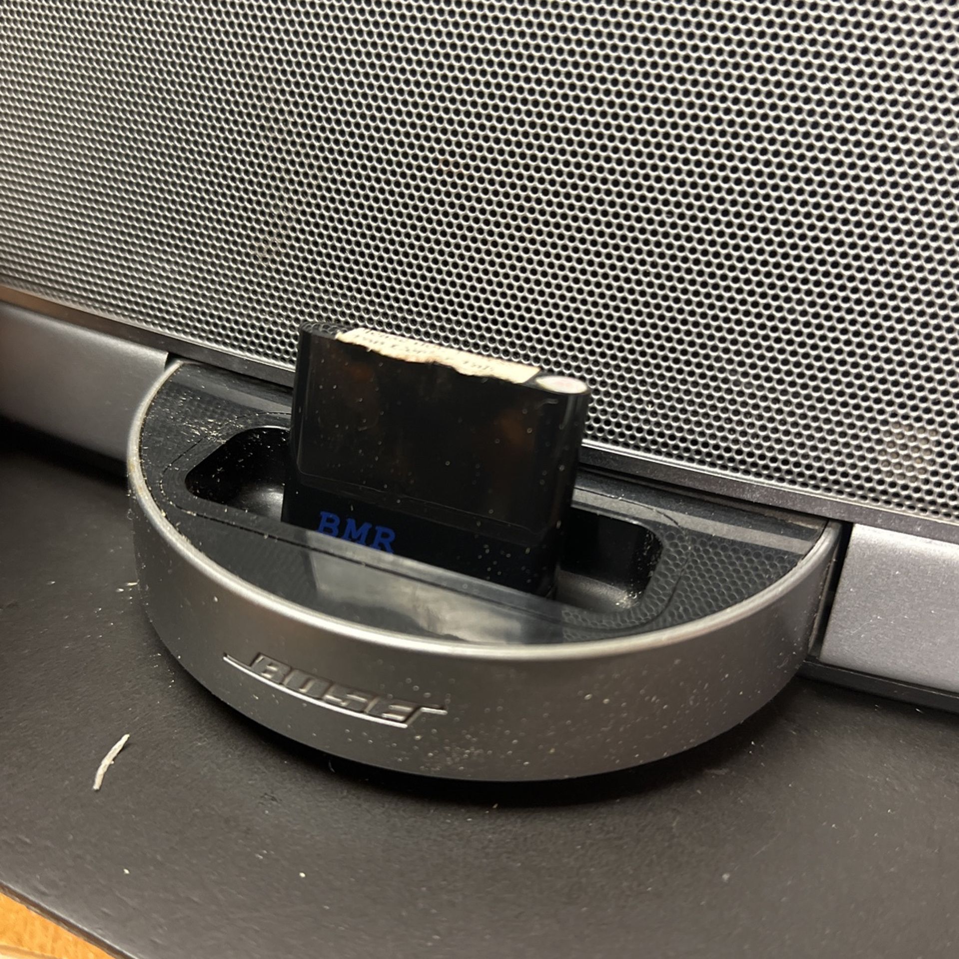 Bose Sound Dock Portable Speaker W/ Bluetooth & Charger Audio & Speakers