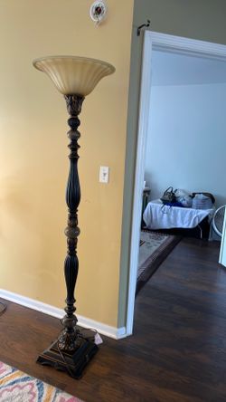 Floor lamp