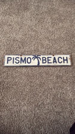 Pismo Beach sign