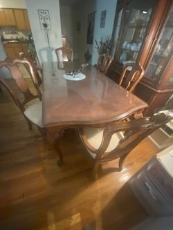 Dinner Table With Chairs