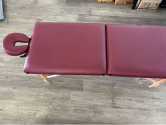 BodyChoice portable massage maroon table