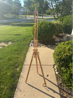 Wooden Painter’s easel