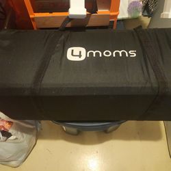 4Moms Breeze Plus Portable Crib