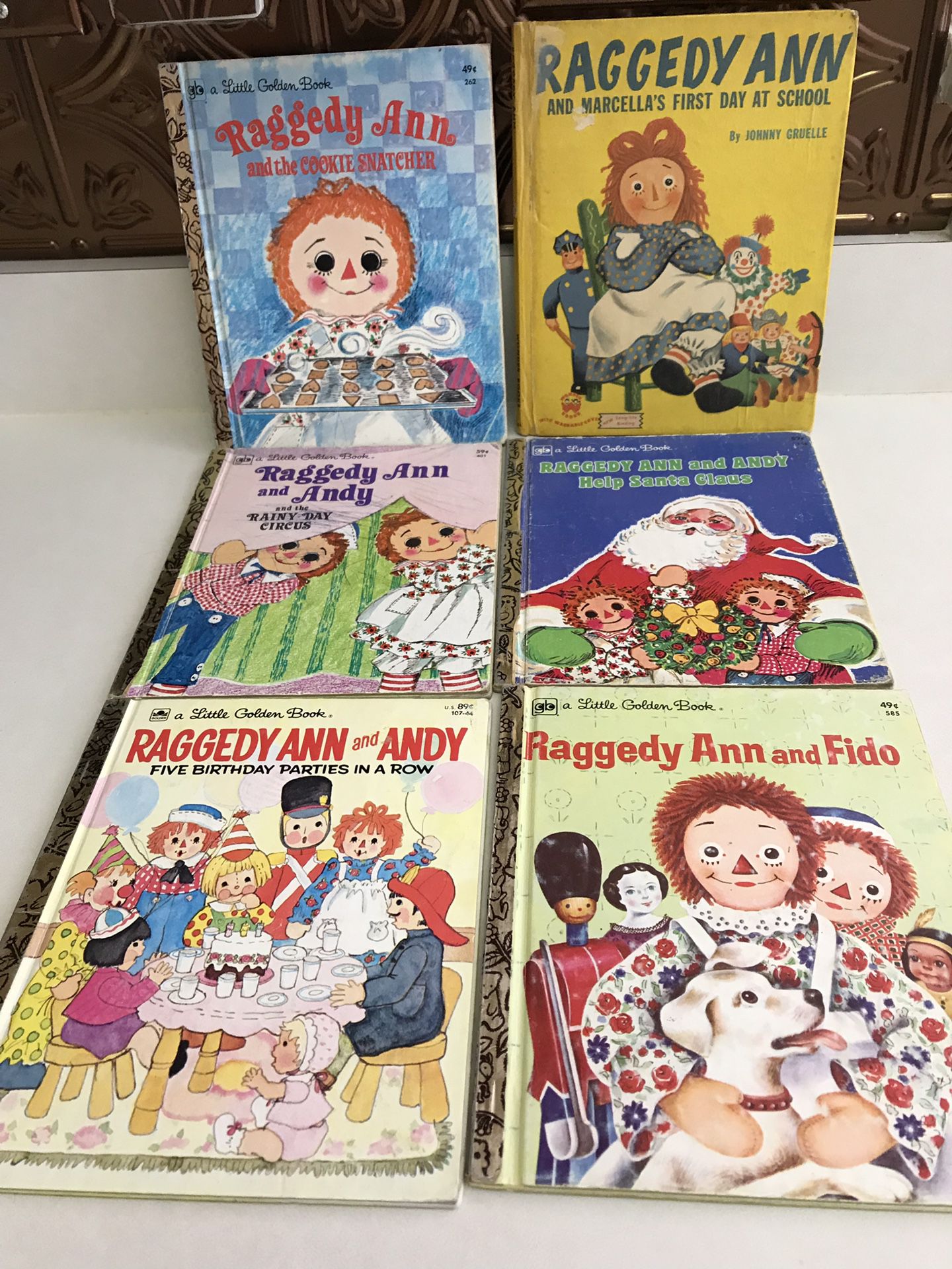 Vintage Raggedy Ann & Andy Books