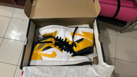 Air Jordan 1 MID