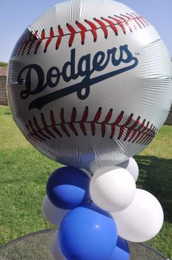 Father’s Day Balloon Centerpiece 🎈