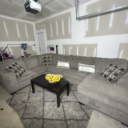 Free ***delivery Ashley Grey Sectional 🚚