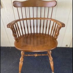 Vintage Ethan Allen Heirloom Nutmeg Maple Comb Back Captains Armchair. HIGH END. Price Firm