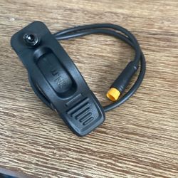 Thumb throttle 3 pin