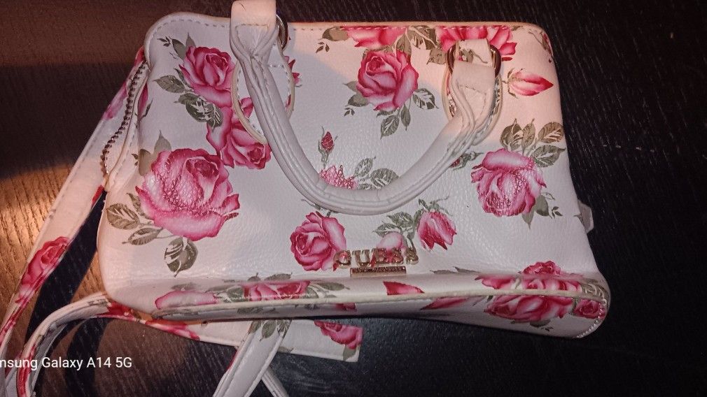 Guess Floral Leather Shoulderbag