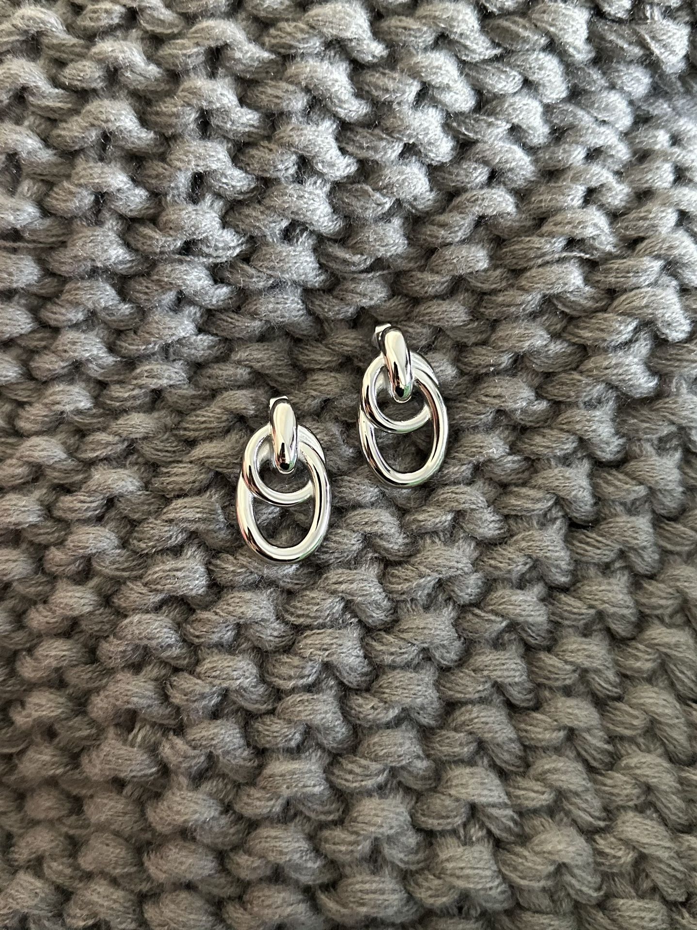 Chic Silver Drop Earrings with Intricate Detailing