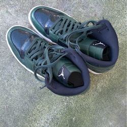 Nike Jordan 1’s 