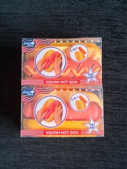 SUNNY DAYS SQUEEEZY HOT DOG SET OF 2