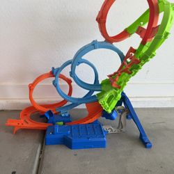 Hot wheels Race Track