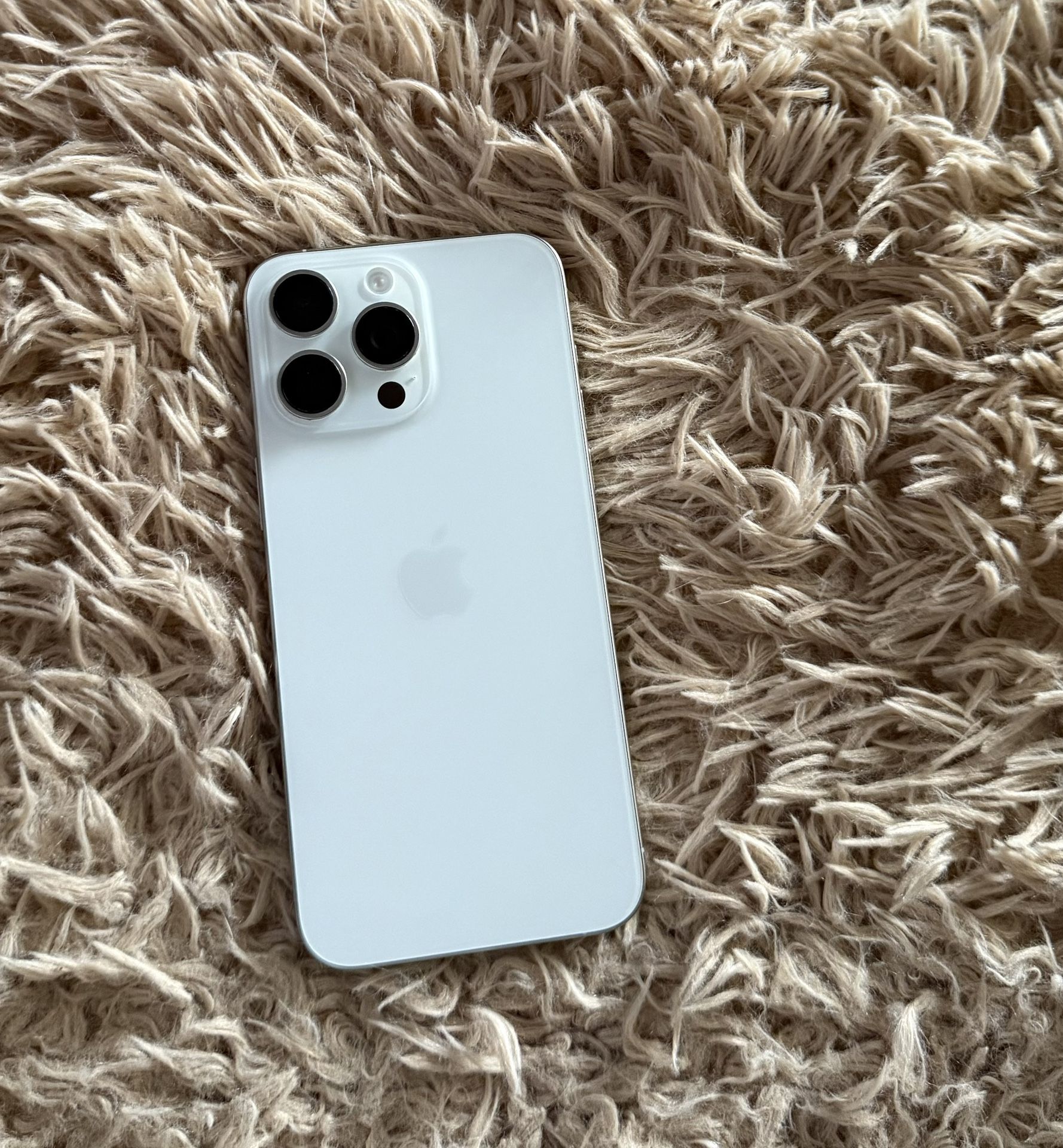 iPhone 15 Pro Max 