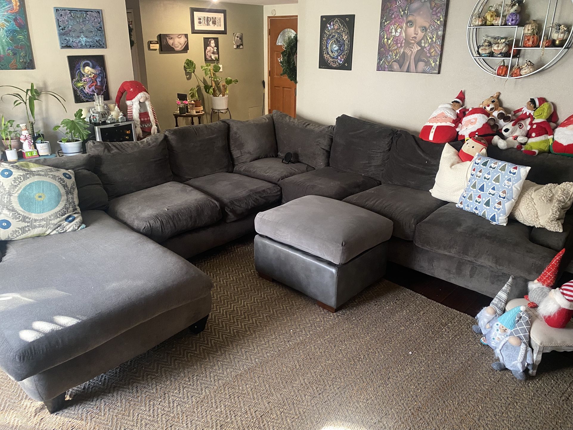 Gray Chaise lounges Sofa Set