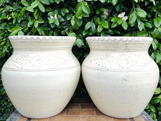 Set of 2 Large Flower Cántaro Pot Planters