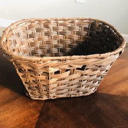 Wicker Bicycle Basket - Attaches To Bike From Bottom Of Basket 