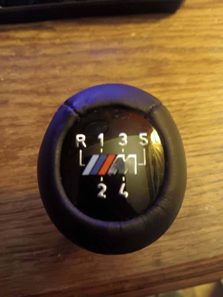 BMW 5 SPEED SHIFTING KNOB
