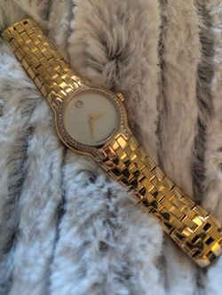 Movado Watch Womens Diamond And Gold