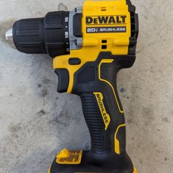 DeWalt Aromic Brushless Drill