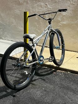buy my bike for 900 there’s nothing wrong with it. I got all new Barron’s new crank new pedals, new hydraulic Shimano 200 brakes and new seat and grip