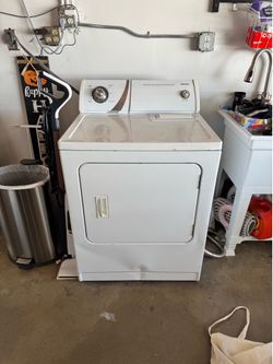 Kenmore Washer and dryer white