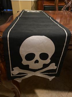 Table runner. $5