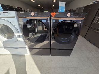 Used pedestal set