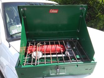 COLEMAN OUTDOOR COOKER. READ DETAILS