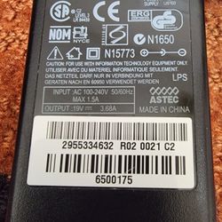 Gateway Power Adapter - Model SA70-3105 Output 19V 3.68A