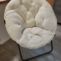 Saucer Chair