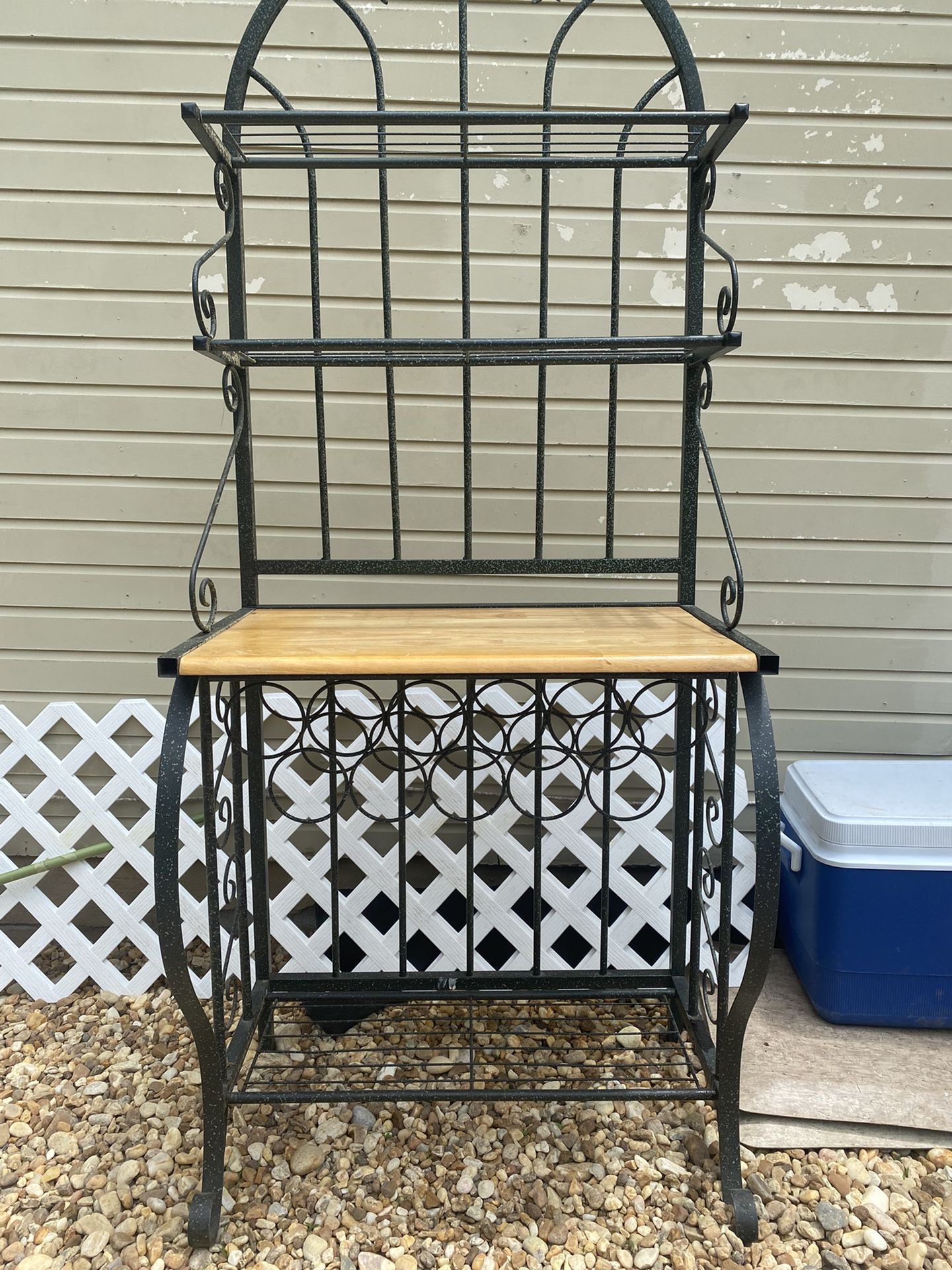 Bakers Rack for Sale in Lithia Springs, GA OfferUp