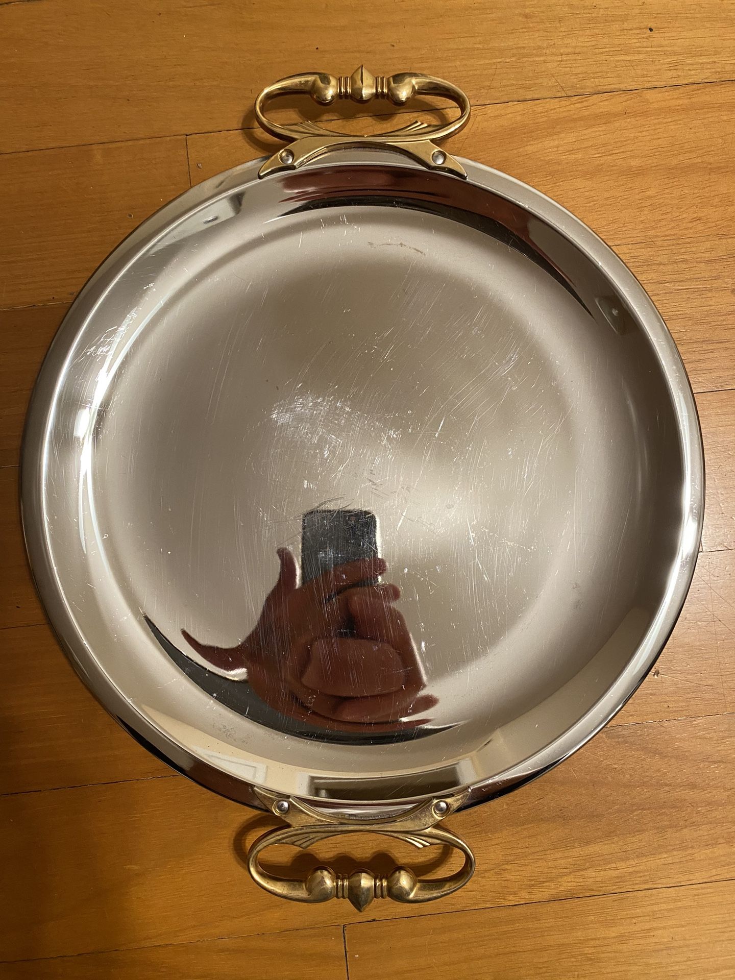 Retro Round Decorative Stainless Steel Fruit Serving Plate, Tray, Container, Bowl, Basket, Buffet Dessert Plate.