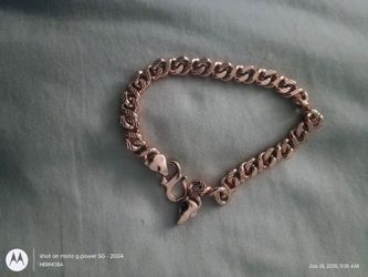 Women's bracelet