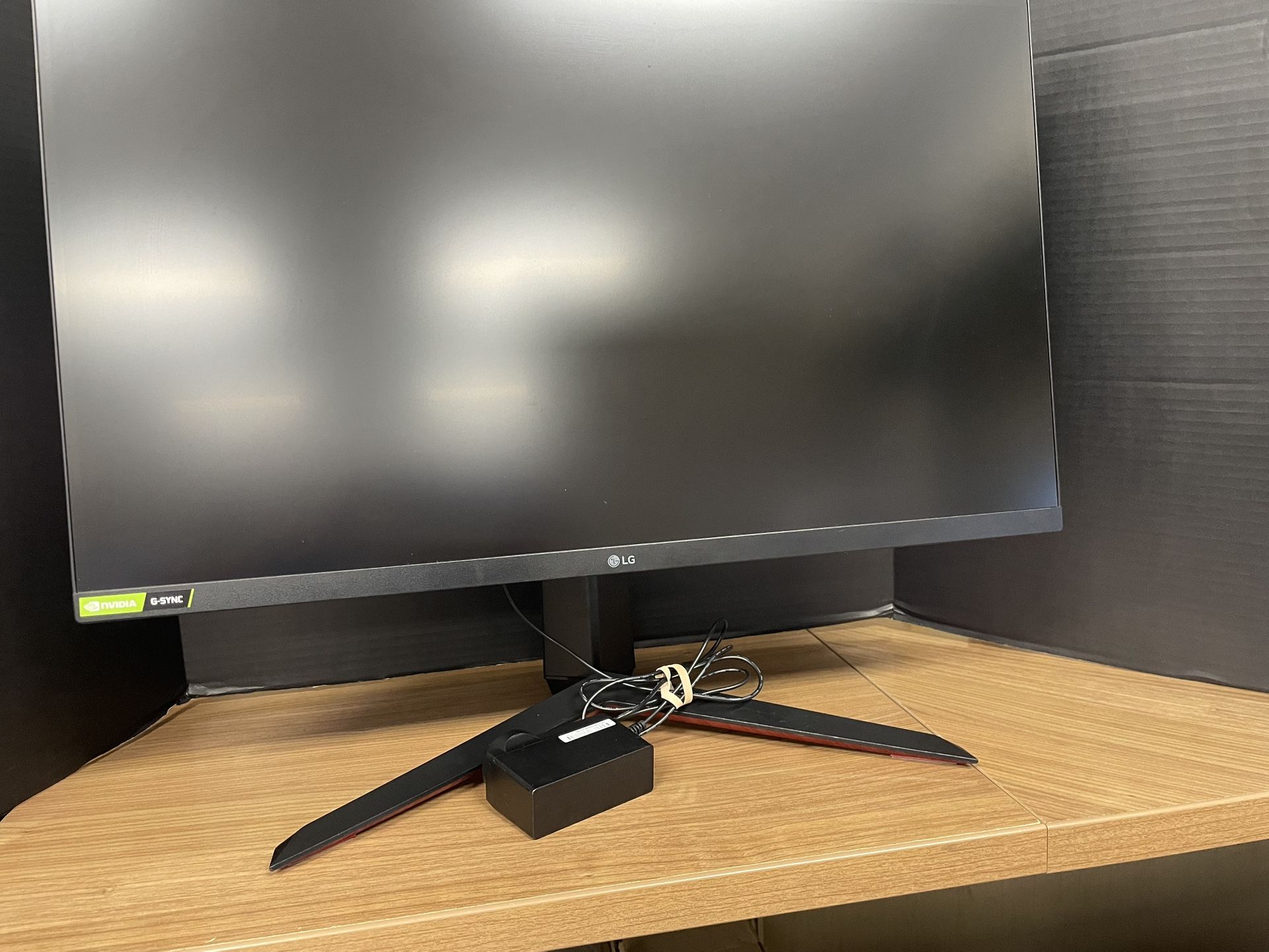 LG UltraGear Gaming Monitor 27 inch 165 Hz no offers or trades please!!