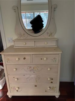 Free furniture must go today