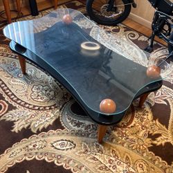 Table 3 Piece Classic, Very Nice 