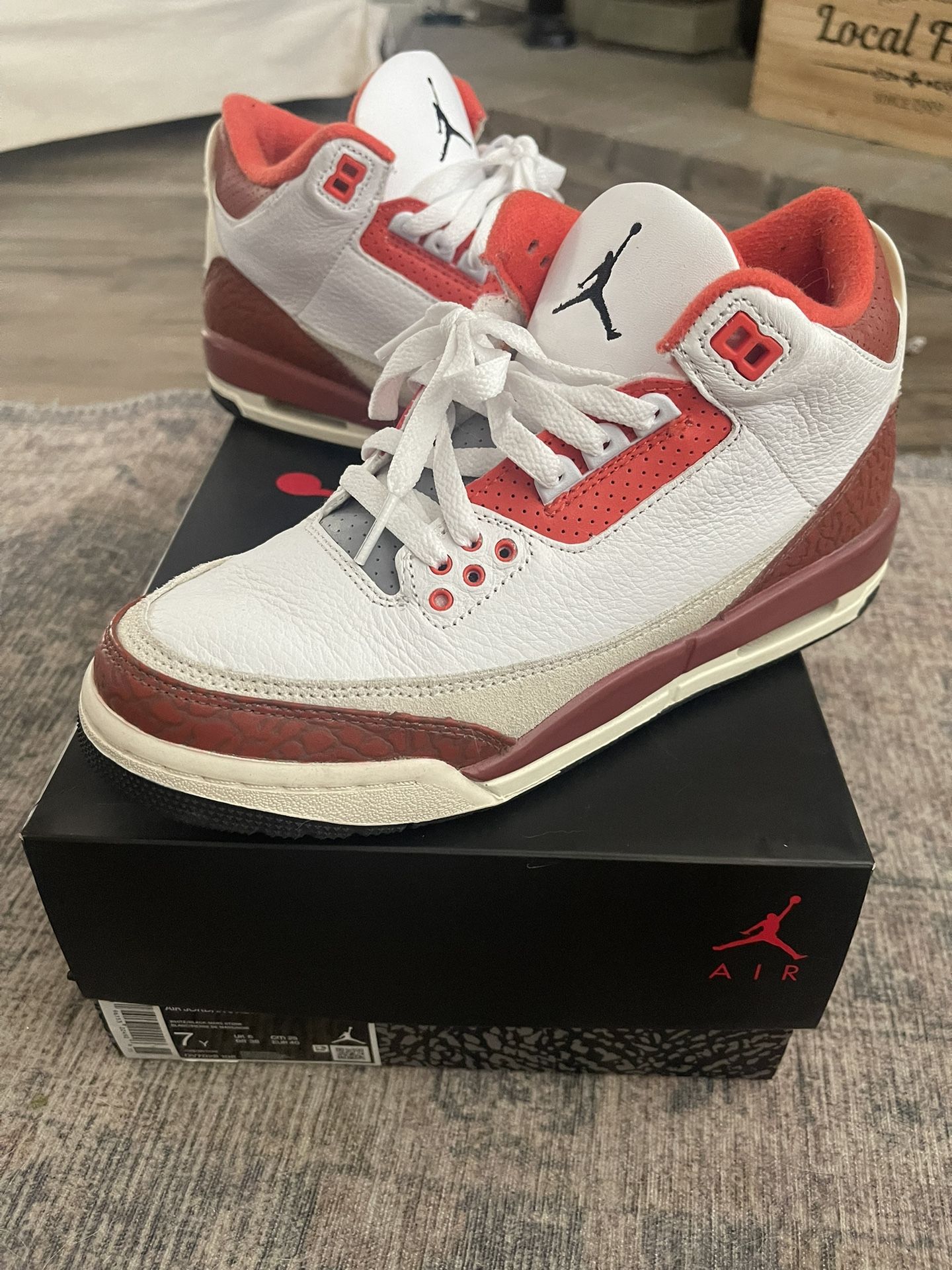 Jordan 3 Retro SE