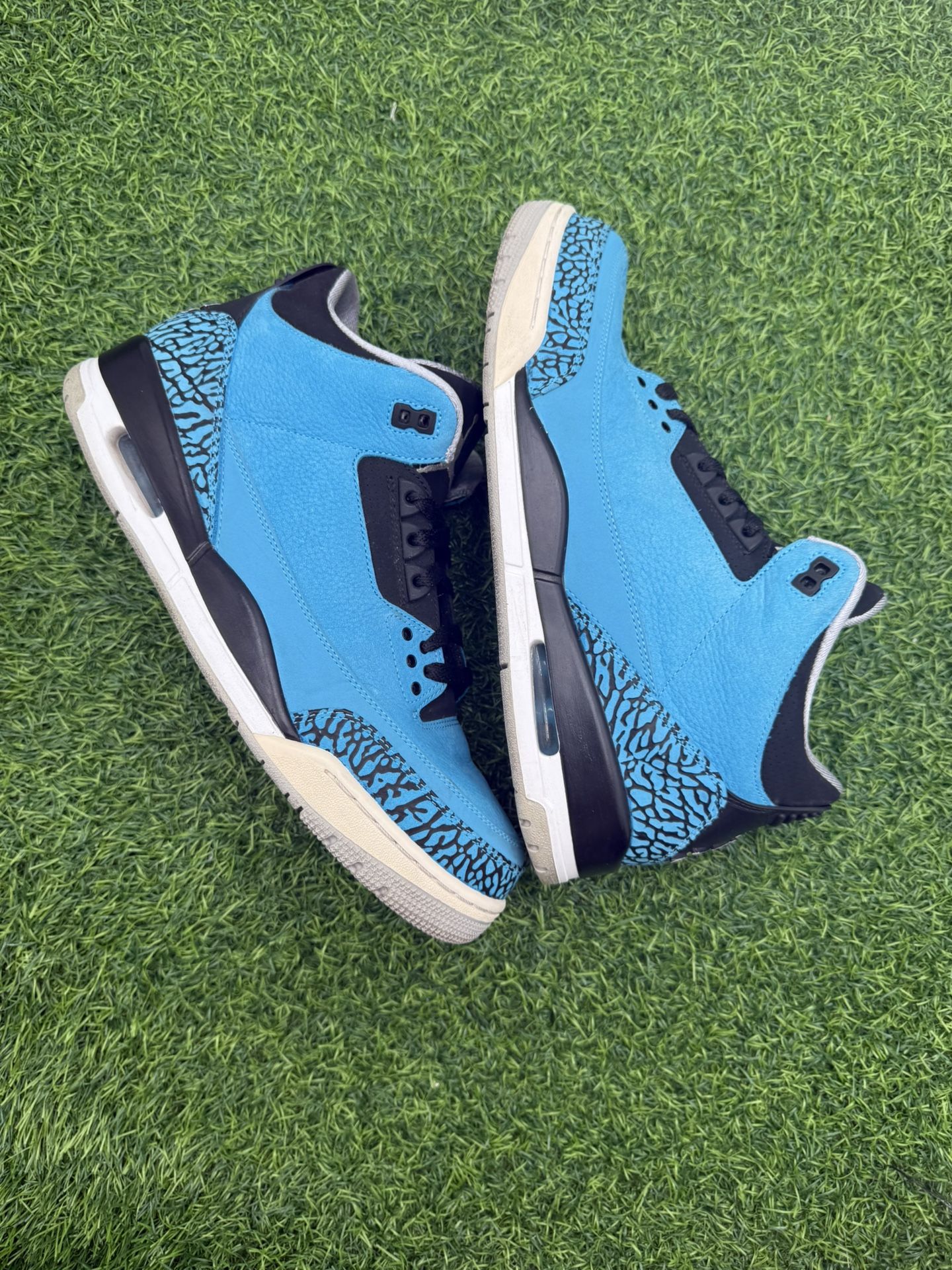 Jordan 3 “Powder Blue” Size 11.5