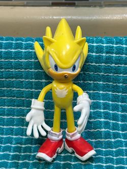 Super Sonic action figure by Jaaks Pacific 5.5 inch