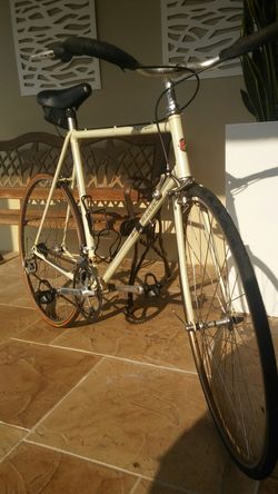 Schwinn sport road bike