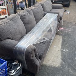2 Sleeper Couches With Pull Out Beds